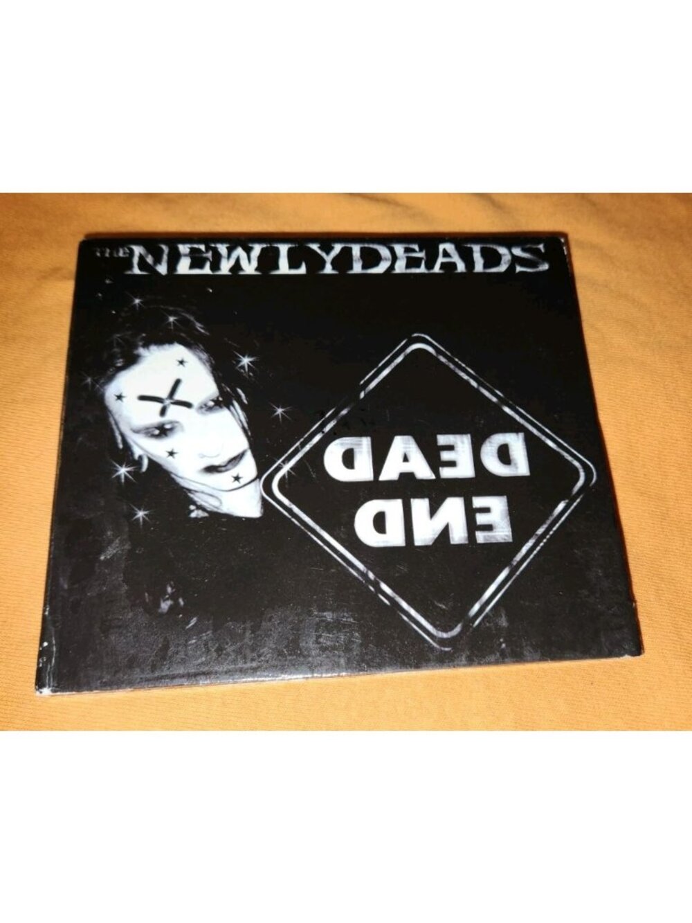 Newlydeads : Dead End (CD) faster pussycat taime downe keri kelli